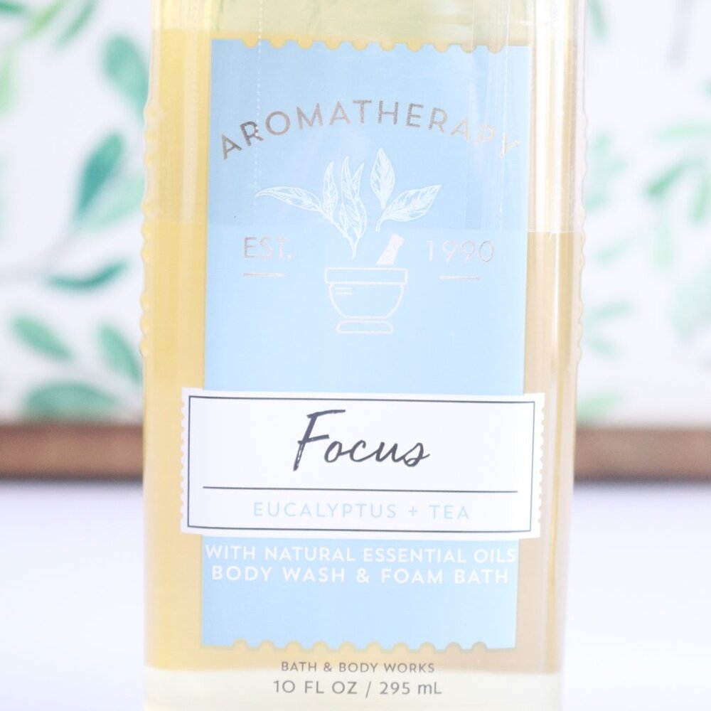 BBW | Focus Eucalyptus & Tea Essential Oil Foaming Body Wash NWT | 10 fl oz - Picture 2 of 9